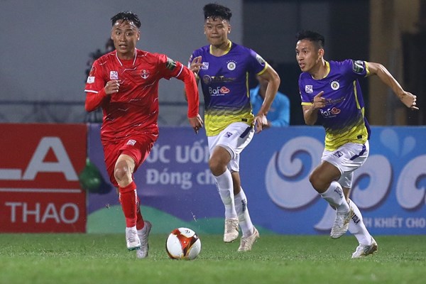 CLB Hà Nội thắng đậm 3-0 trước CLB Hải Phòng - Anh 1