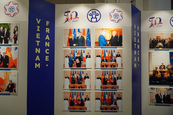 50 năm quan hệ Việt - Pháp qua triển lãm ảnh - Anh 2