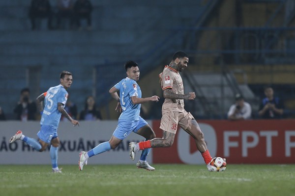 Thắng 4-0 trước Nam Định, CLB Công an Hà Nội lọt top 4 V.League - Anh 3