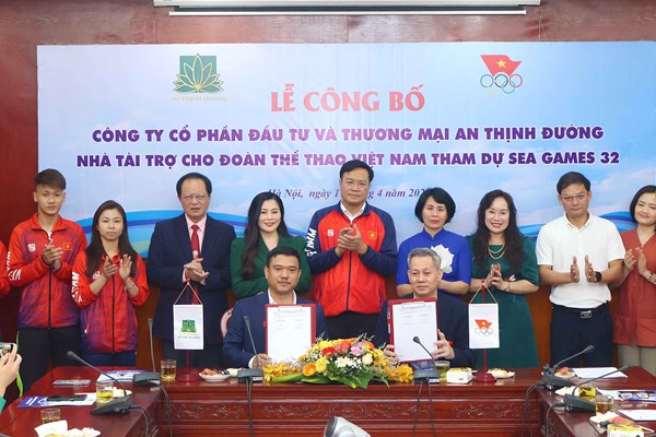 Công bố nhà tài trợ Đoàn Thể thao Việt Nam dự SEA Games 32 - Anh 1