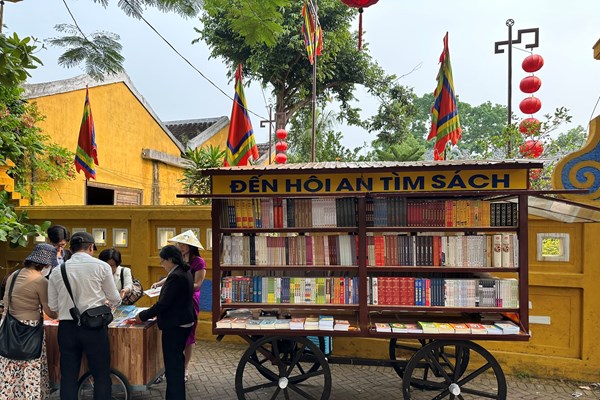 Hội An: Khai mạc Ngày sách và Văn hóa đọc Việt Nam - Anh 5