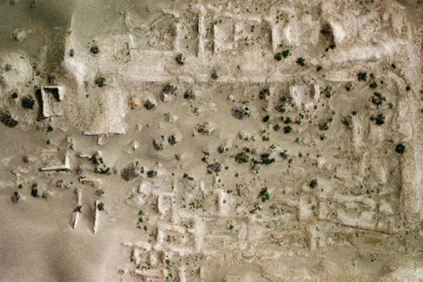 Bão cát ảnh hưởng đến nhiều di tích cổ đại - Anh 1