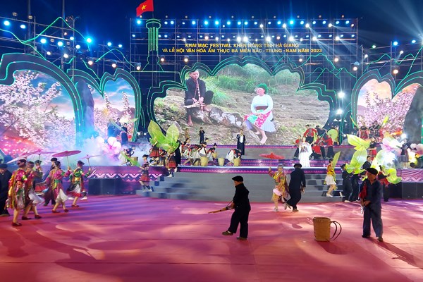Ấn tượng Festival Khèn Mông và Lễ hội Văn hóa Ẩm thực ba miền tại Hà Giang - Anh 3