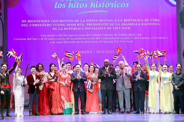Chuyến thăm chính thức Cuba của Chủ tịch Quốc hội Vương Đình Huệ: Điểm nhấn văn hóa - Anh 2