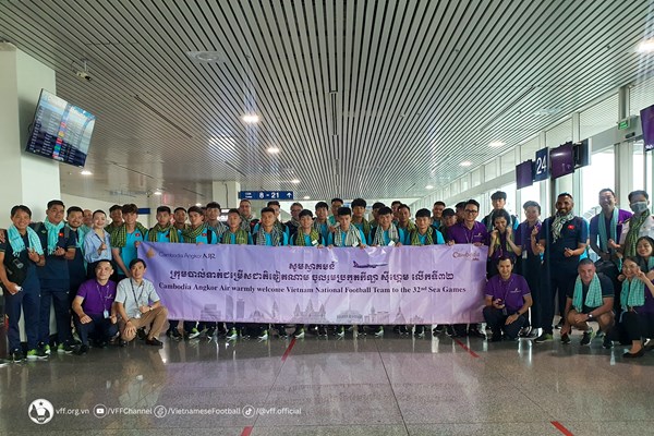 U22 Việt Nam lên đường sang Campuchia dự SEA Games 32 - Anh 2