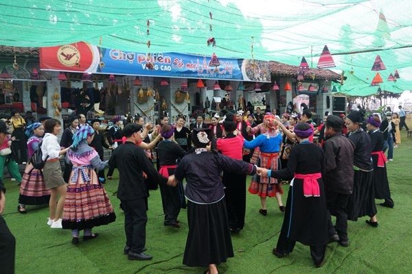 Ngày hội non sông thống nhất tại Làng Văn hóa - Du lịch các dân tộc Việt Nam - Anh 1