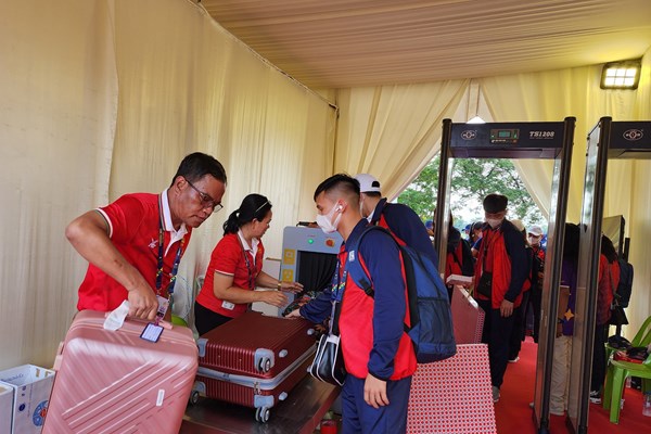 Đoàn Thể thao Việt Nam gia nhập Làng VĐV SEA Games 32 - Anh 4
