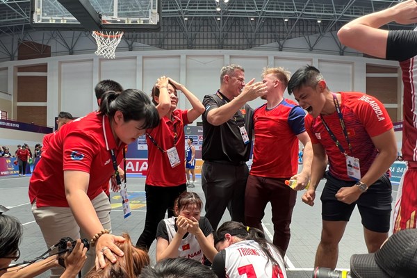 Bóng rổ Việt Nam giành tấm HCV lịch sử tại SEA Games 32 - Anh 3