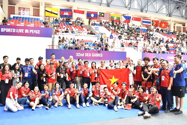 Bóng rổ Việt Nam giành tấm HCV lịch sử tại SEA Games 32 - Anh 8
