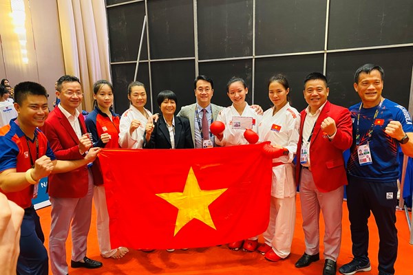 SEA Games 32: Karate Việt Nam giành thêm 2 HCV đồng đội - Anh 2