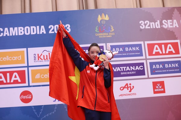 Đoàn Thể thao Việt Nam tạm dẫn đầu bảng tổng sắp SEA Games 32 - Anh 1