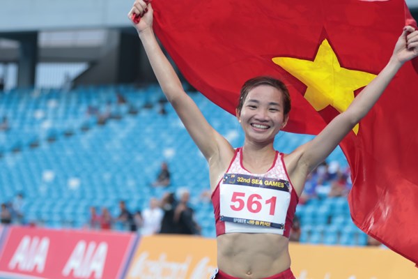 Nguyễn Thị Oanh giành 4 HCV tại SEA Games 32 - Anh 3