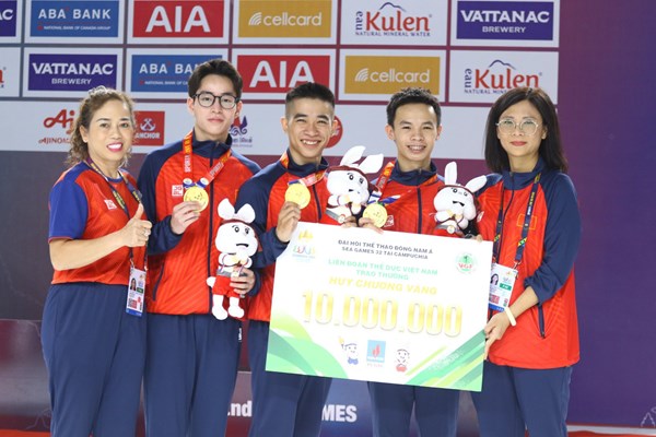 Aerobic Việt Nam lập “hat-trick vàng” trong ngày ra quân SEA Games 32 - Anh 3