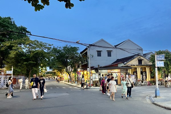 Hội An: Khai trương phố đi bộ tuyến đường Phan Châu Trinh - Anh 3
