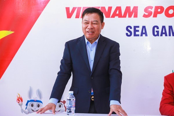Đại sứ Nguyễn Huy Tăng thăm Đoàn Thể thao Việt Nam tại SEA Games 32 - Anh 2