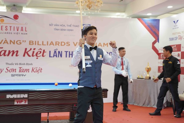 Huỳnh Phương Linh vô địch Festival cây cơ vàng Billiards Việt Nam - Anh 1