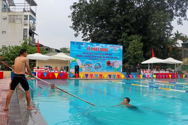 Hà Nội phát động toàn dân tập bơi, phòng chống đuối nước - Anh 4
