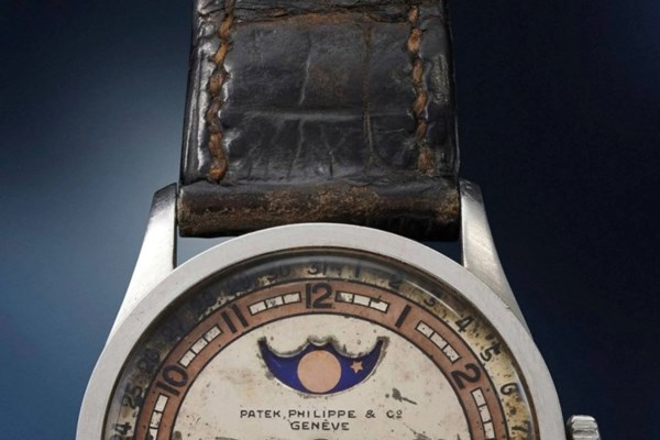 Đồng hồ của Hoàng đế Phổ Nghi được bán với giá kỷ lục 6,2 triệu USD - Anh 1