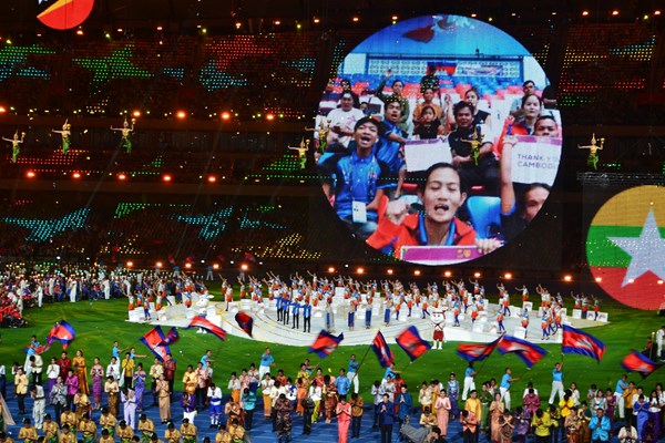 Lễ bế mạc ASEAN Para Games 12: Lời chào ấn tượng của nước chủ nhà - Anh 3