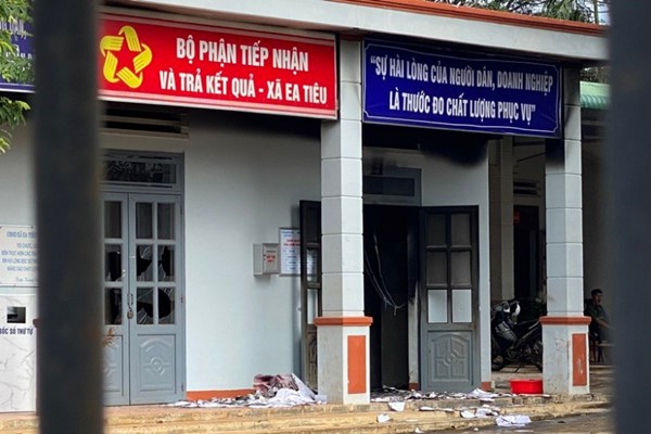 Vụ tấn công trụ sở UBND xã tại Đắk Lắk: Đã bắt 22 đối tượng - Anh 2