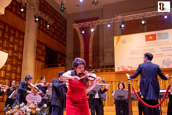 Màn biểu diễn ấn tượng của nghệ sĩ violin Aiman Mussakhajaeva - Anh 3