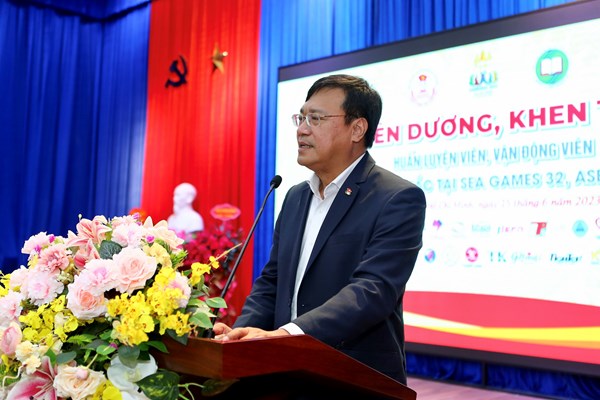 Trung tâm Huấn luyện Thể thao Quốc gia TP.HCM tuyên dương HLV, VĐV đạt thành tích cao tại SEA Games 32 và ASEAN Para Games 12 - Anh 2