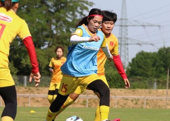 HLV Mai Đức Chung: Tuyển nữ Việt Nam đang có sự chuẩn bị tốt cho World Cup - Anh 2