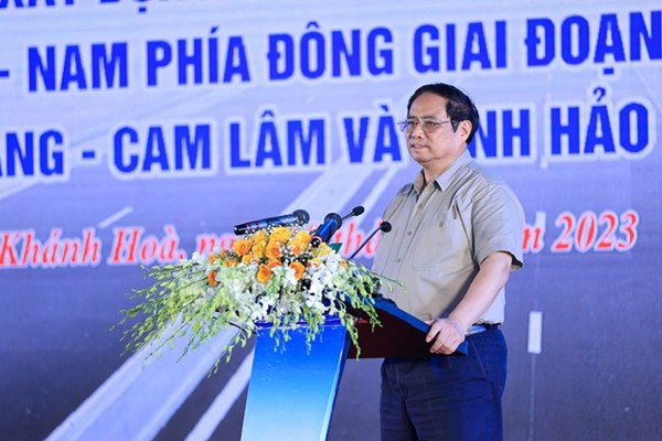 Thủ tướng Phạm Minh Chính dự lễ khởi công và khánh thành nhiều tuyến cao tốc - Anh 2
