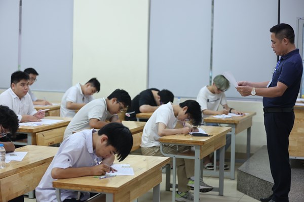 Vụ phát tán đề thi môn Ngữ văn: Xác định thí sinh tại tỉnh Cao Bằng - Anh 2