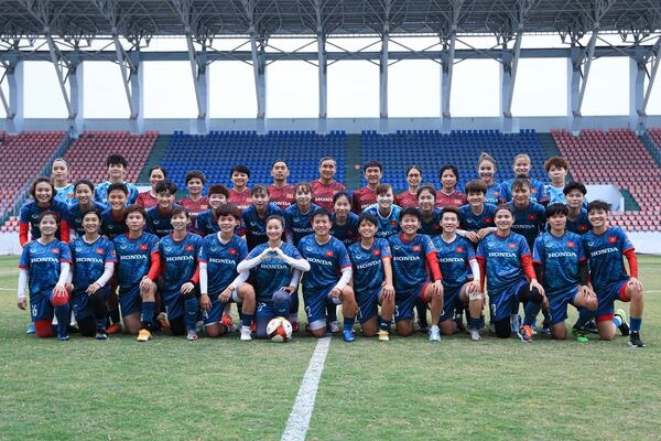 Tuyển nữ Việt Nam chốt danh sách 23 cầu thủ dự World Cup 2023 - Anh 1