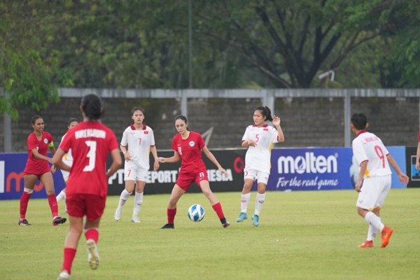 U19 nữ Việt Nam khởi đầu thuận lợi tại giải Đông Nam  Á - Anh 1