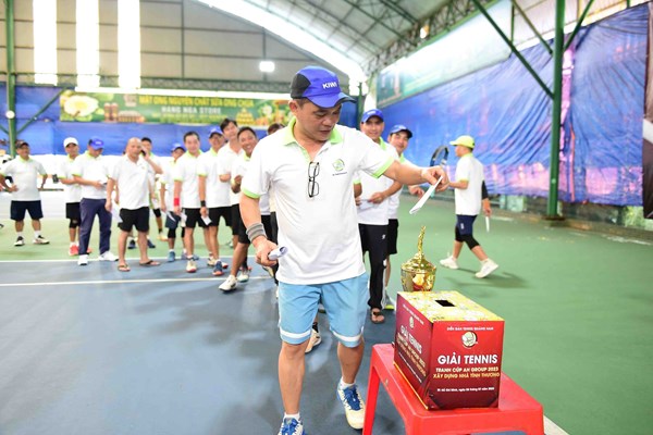 Giải quần vợt Quảng Nam quyên góp 5 ngôi nhà tình thương - Anh 1