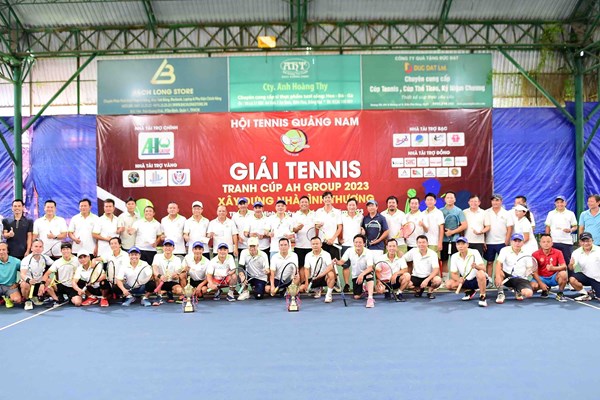 Giải quần vợt Quảng Nam quyên góp 5 ngôi nhà tình thương - Anh 3