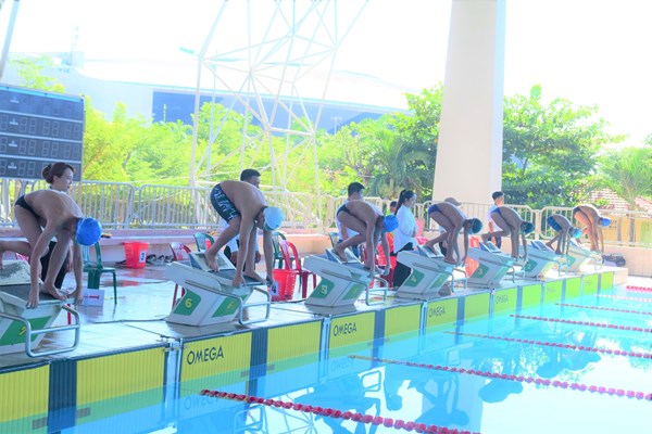 Hơn 300 vận động viên tranh tài tại Giải Bơi - Lặn trẻ vô địch quốc gia 2023 - Anh 1