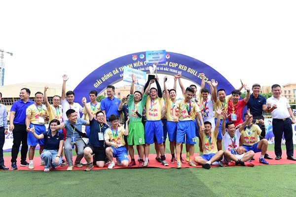 Huyndai Thành công VN FC giành vé vào Chung kết toàn quốc Giải bóng đá Thanh niên công nhân - Anh 1