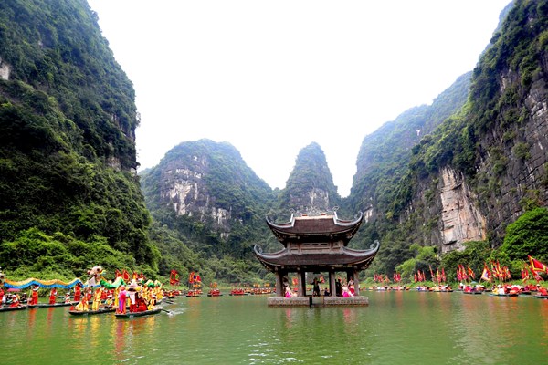 Đưa quần thể Danh thắng Tràng An trở thành khu du lịch hấp dẫn của Việt Nam và quốc tế - Anh 1