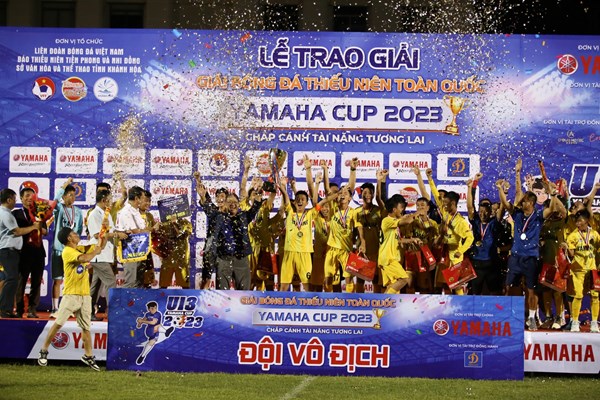 U13 Sông Lam Nghệ An lên ngôi vô địch Giải bóng đá thiếu niên toàn quốc - Anh 3