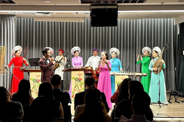 Khai mạc Những ngày văn hóa Việt Nam tại Singapore - Anh 2