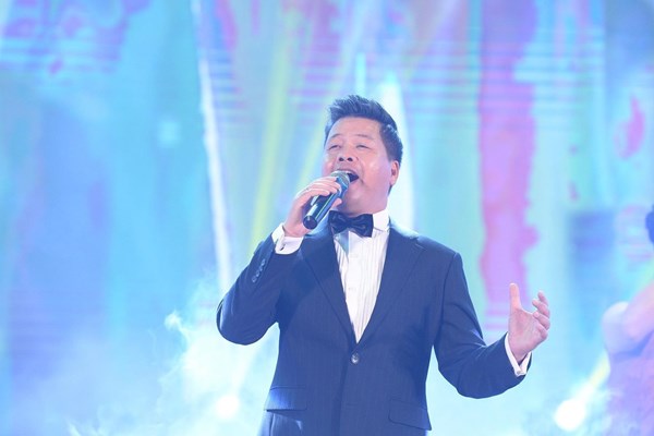“Tổ quốc gọi tên mình”: Liveshow đánh dấu 30 năm ca hát của NSƯT Đăng Dương - Anh 1