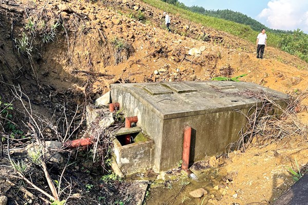 Lãng phí công trình nước sạch ở miền núi Quảng Ngãi - Anh 1