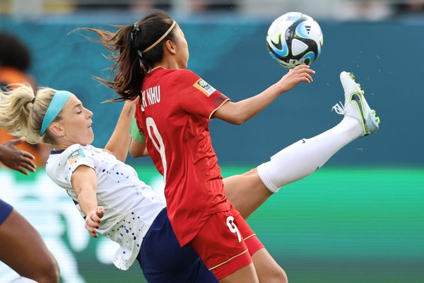 Màn trình diễn quả cảm của tuyển nữ Việt Nam trước đội bóng số 1 thế giới - Anh 3