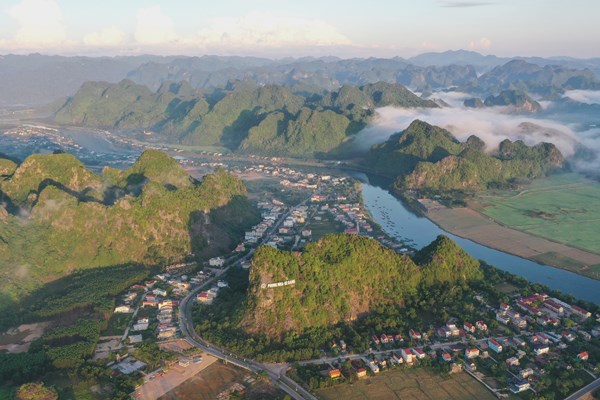 Xây dựng Phong Nha - Kẻ Bàng trở thành trung tâm du lịch đẳng cấp khu vực - Anh 1