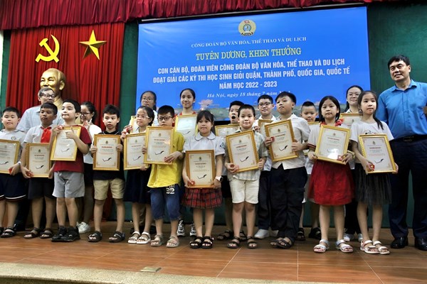 Đại hội đại biểu Công đoàn Bộ VHTTDL lần thứ IV, nhiệm kỳ 2023- 2028: Góp phần hoàn thành nhiệm vụ “chấn hưng văn hóa” - Anh 7