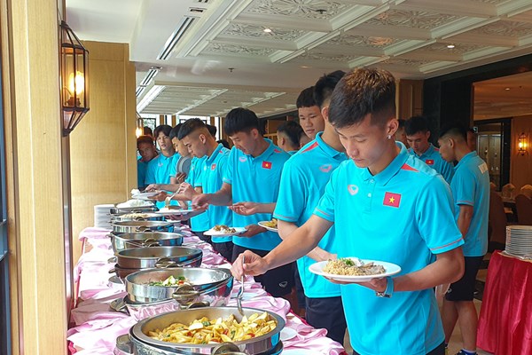 U23 Việt Nam đã đến Thái Lan, chuẩn bị cho giải Đông Nam Á - Anh 2