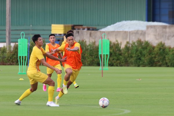 Việt Nam có hai trọng tài điều hành tại giải U23 Đông Nam Á - Anh 2