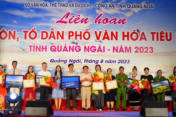 Liên hoan thôn, tổ dân phố văn hóa tiêu biểu tỉnh Quảng Ngãi - Anh 1