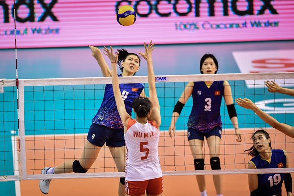 Tuyển bóng chuyền nữ Việt Nam tranh HCĐ châu Á với Nhật Bản - Anh 2