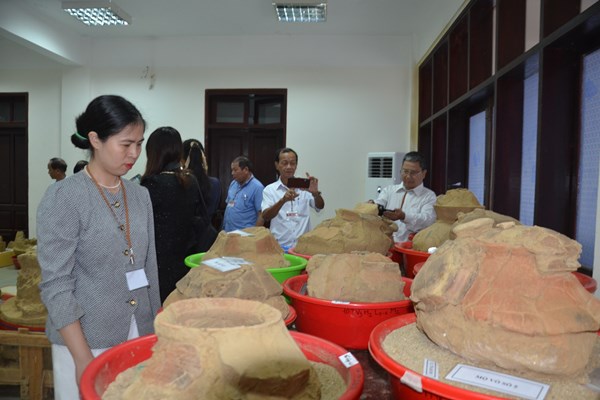 Cần có không gian trưng bày mộ chum trong văn hóa Sa Huỳnh - Anh 5