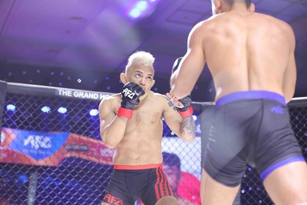 Mãn nhãn với loạt trận knock-out chớp nhoáng tại sự kiện võ thuật MMA AFC 28 - Anh 3