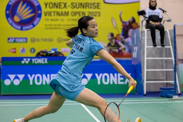 Thuỳ Linh bảo vệ thành công “ngôi hậu” giải cầu lông Vietnam Open - Anh 1